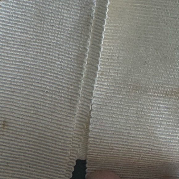 Vintage Lucila Mendez Hat in Ivory Lined in Beige ?Silk? Inner Circumference 22” - Picture 10 of 10